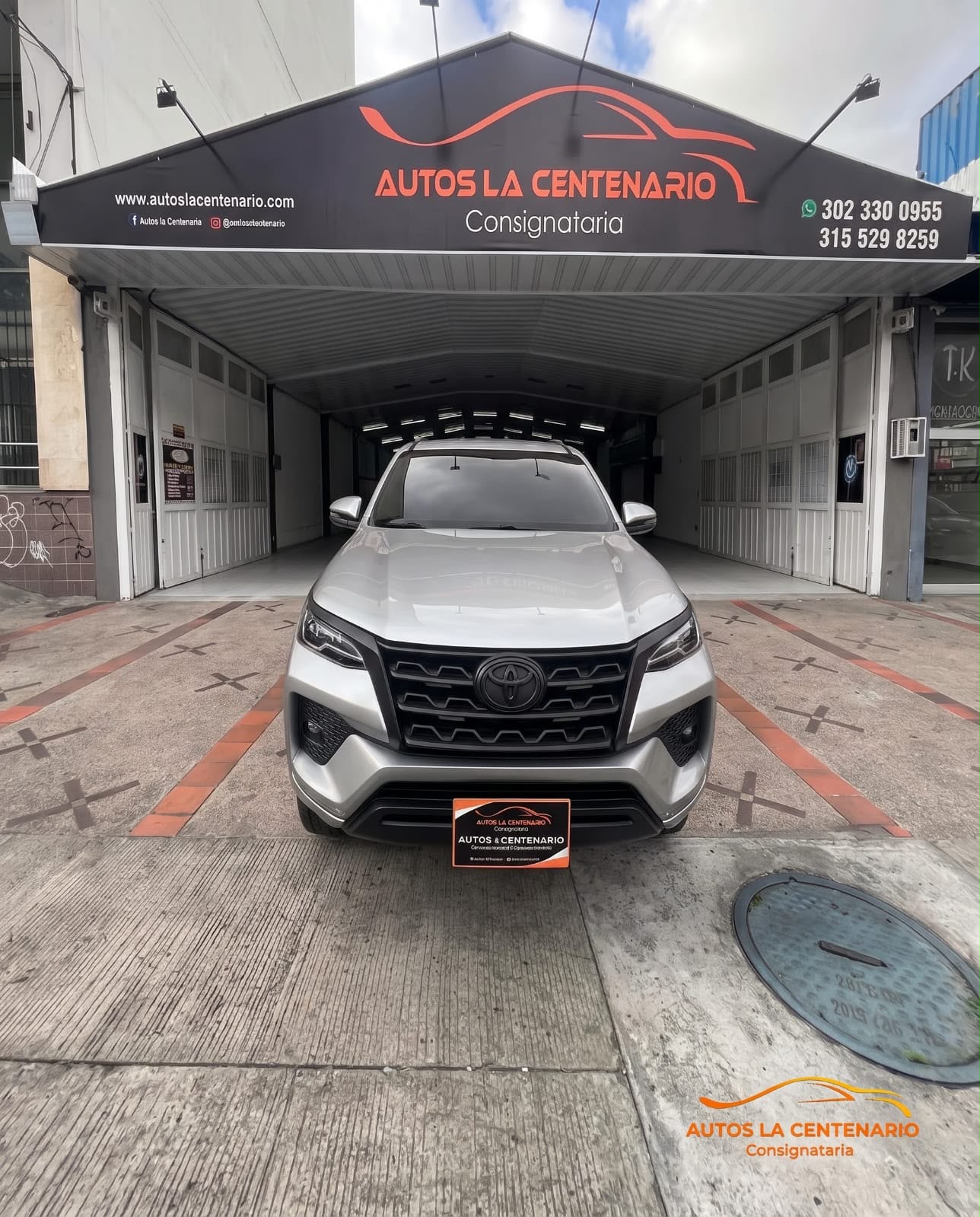 Toyota-FORTUNER 4X4 SR